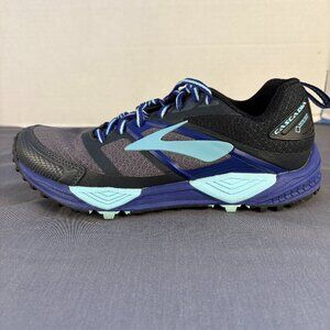 Brooks Cascadia 12 Goretex Trail Running Shoes Women's size 8 - Medium (B)